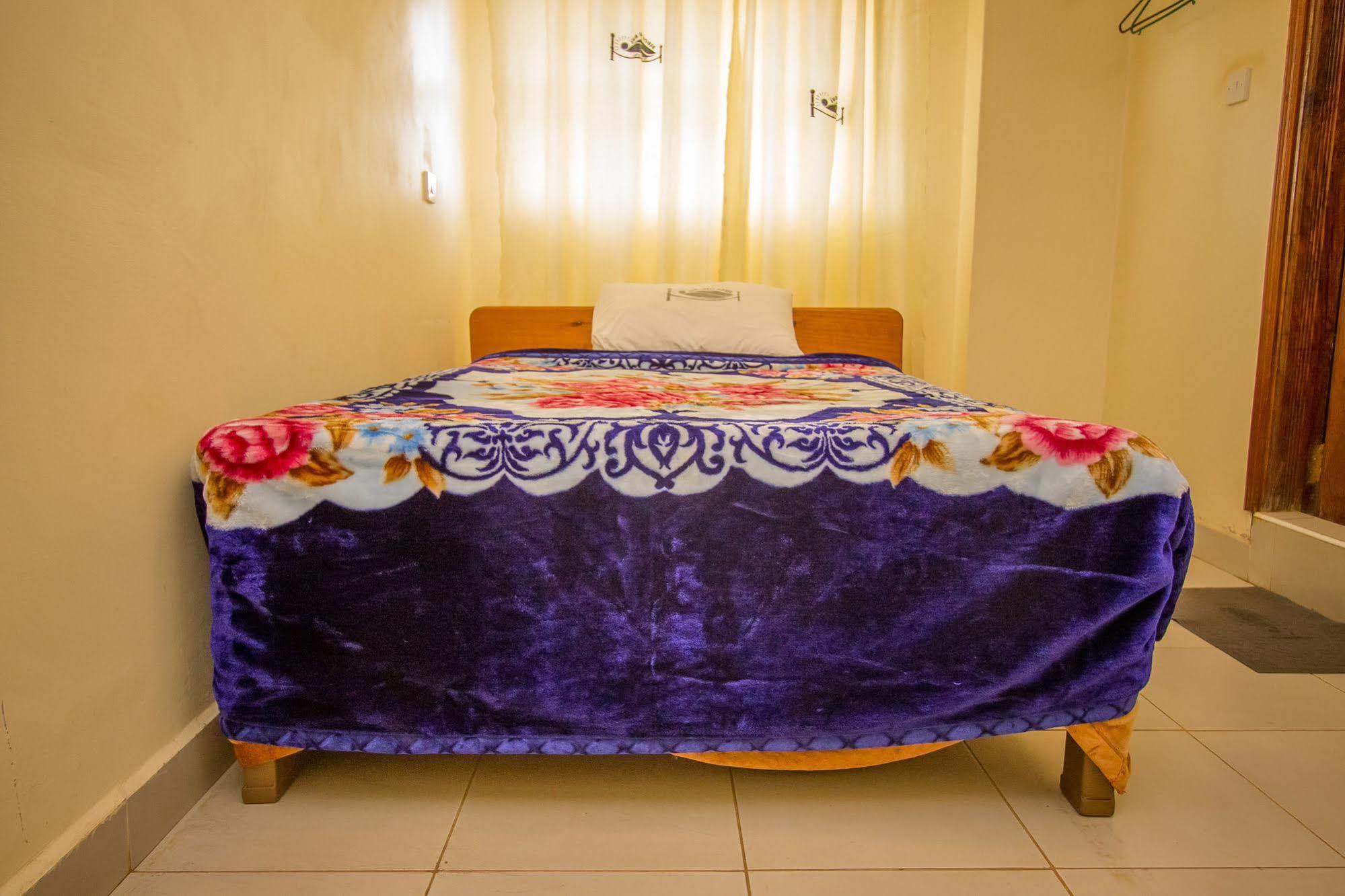 Sun Guest House เนย์รี ภายนอก รูปภาพ