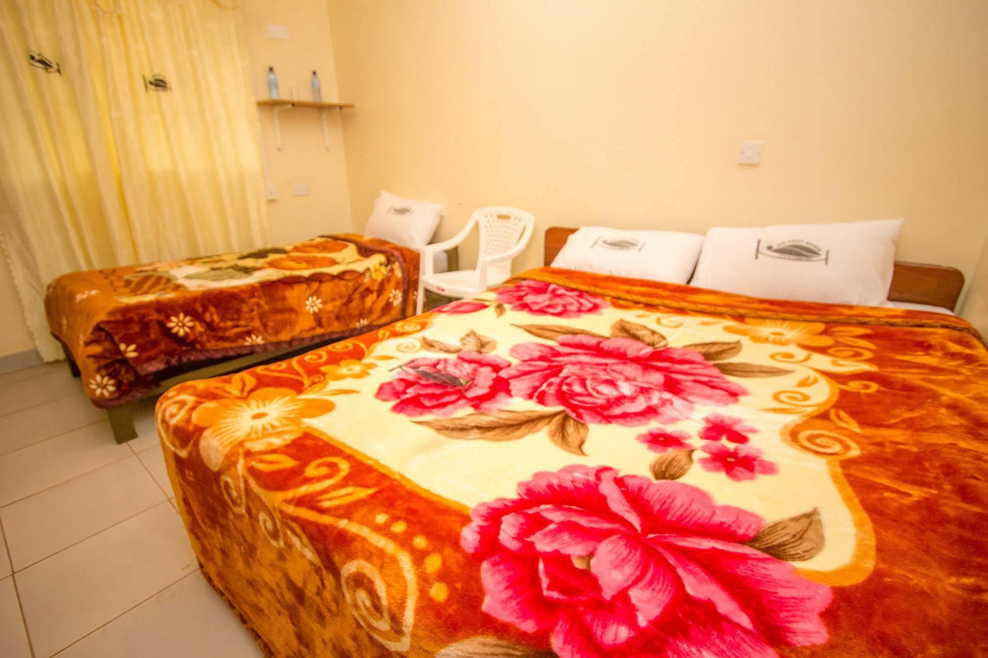 Sun Guest House เนย์รี ภายนอก รูปภาพ